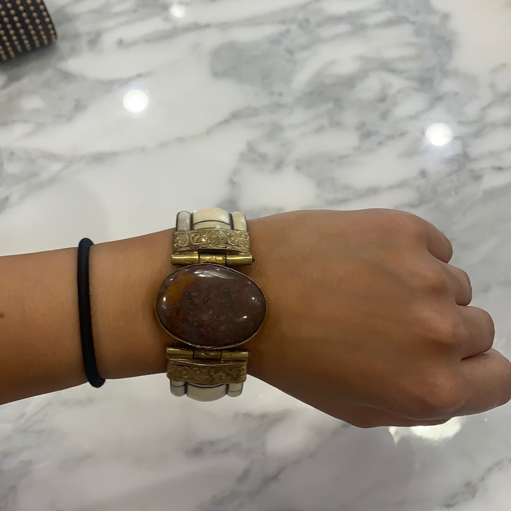 Natural stone and Enamel Made in India